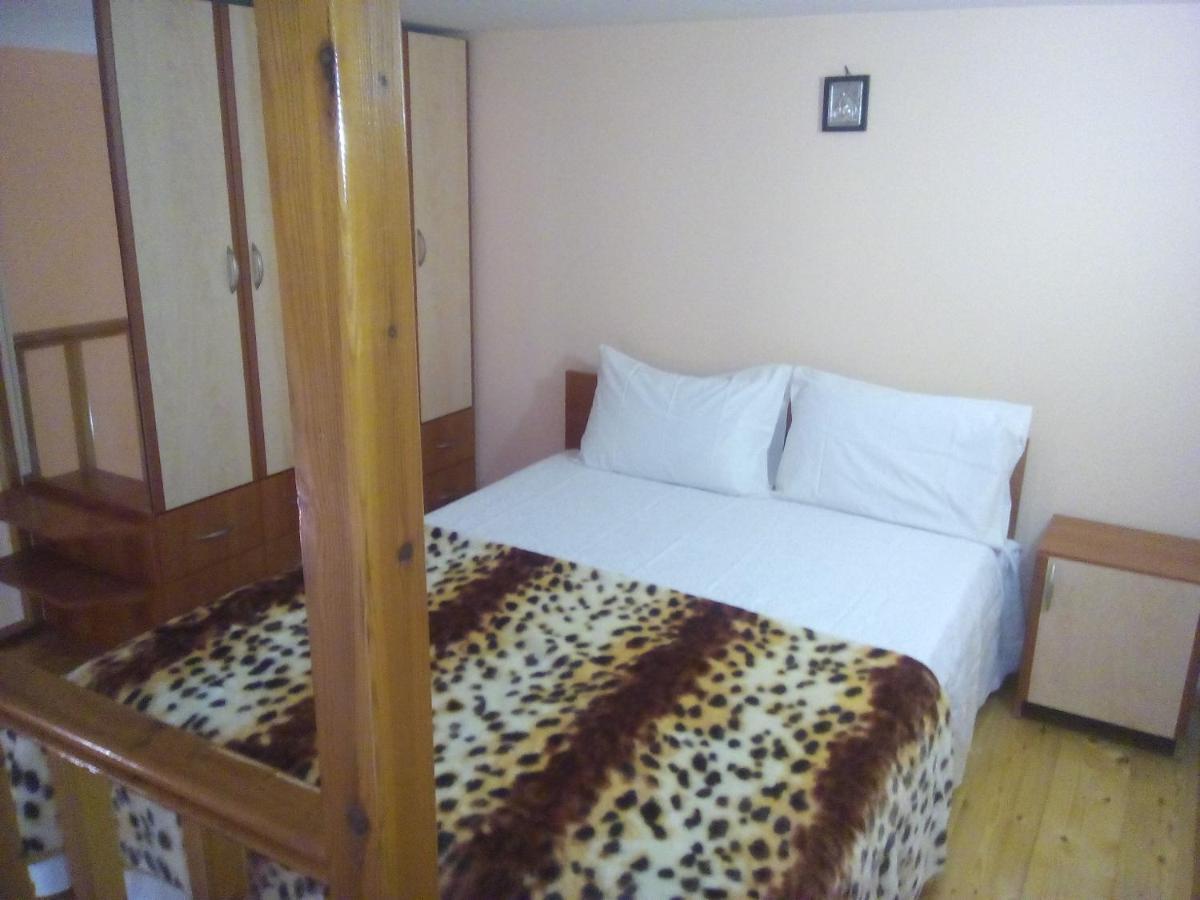 Kimi Apartments