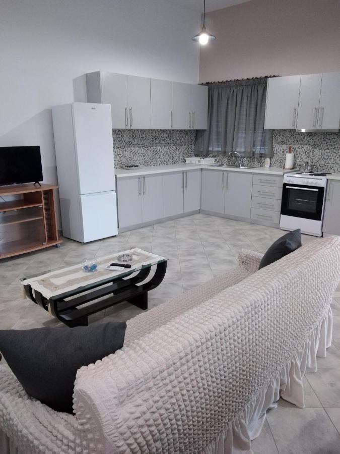 Kimi Apartments * Kymi